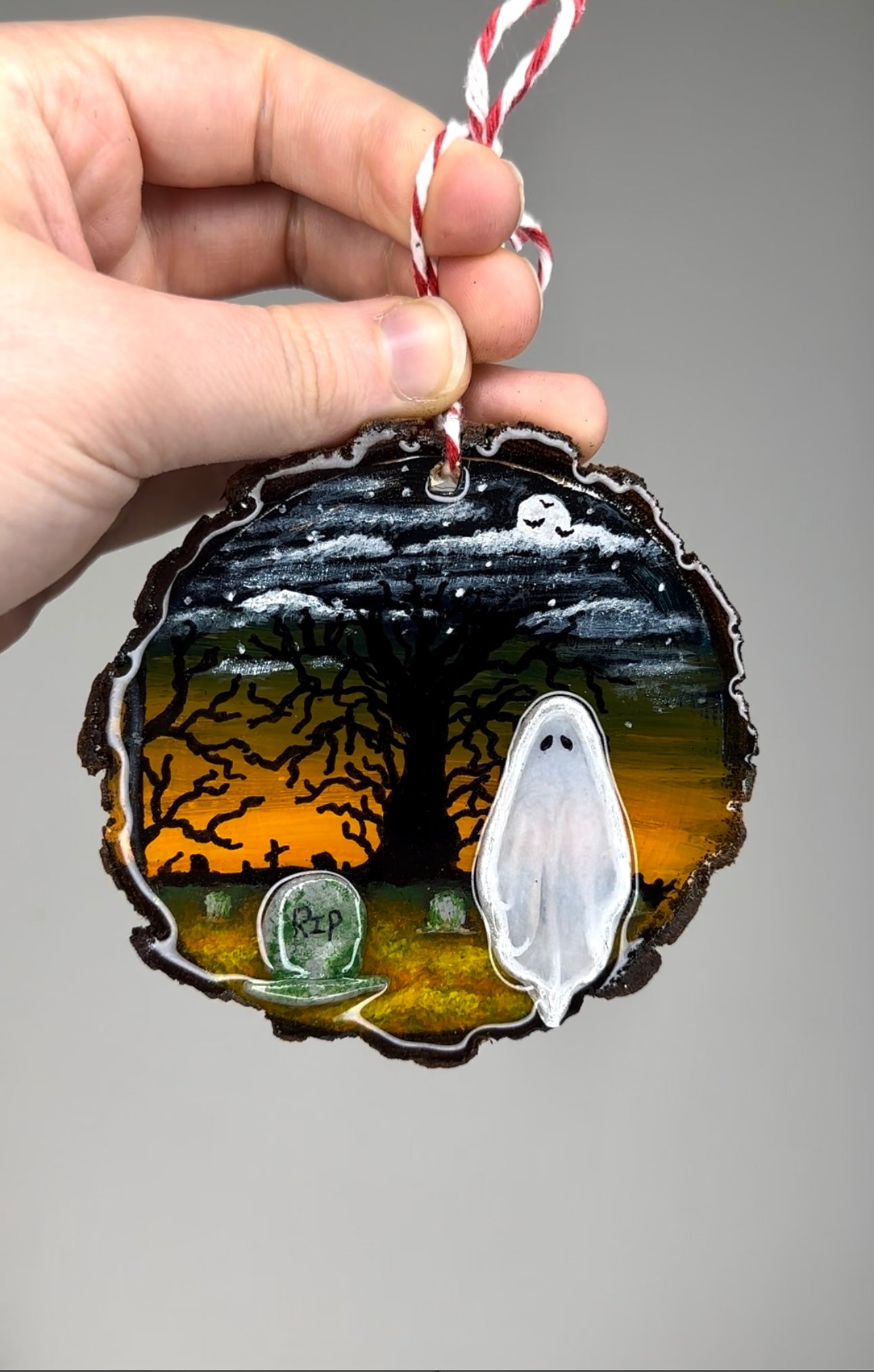 Ghostly Graveyard Ornament (style2)